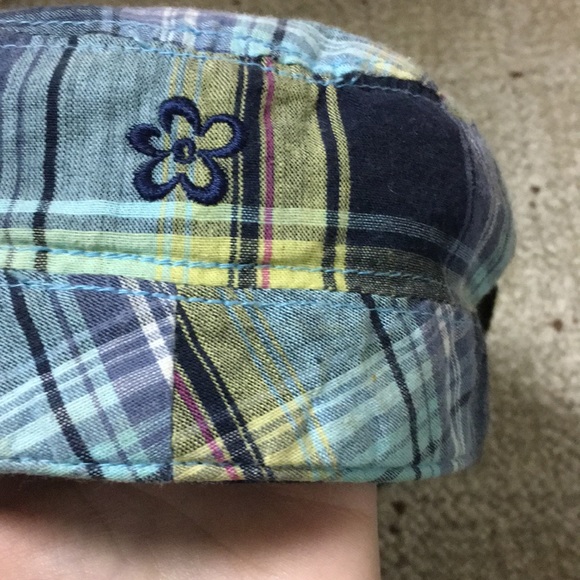 Hat - Picture 4 of 4